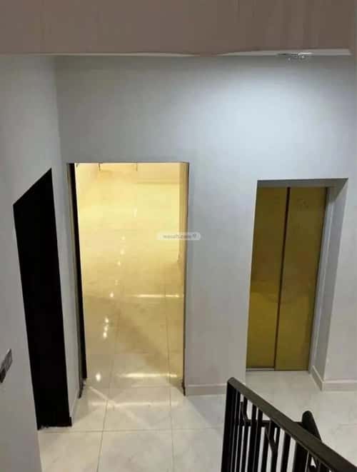4 bedroom floor in Okaz 11