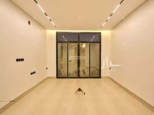 5 bedroom villa in Al Mahdiyyah 2