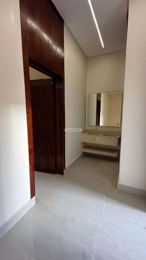 6 bedroom villa in Al Awali 5