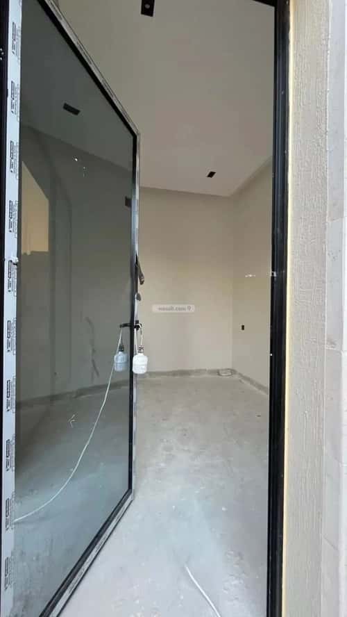 5 bedroom villa in Al Mahdiyyah 1