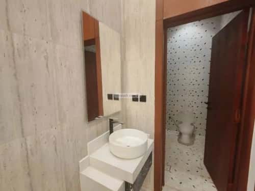 فيلا 5 غرف في طويق 8