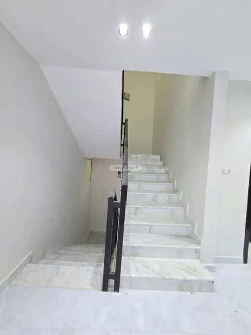 5 bedroom villa in Dhahrat Laban 2