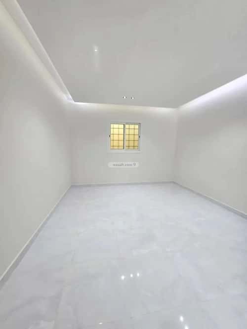 5 bedroom villa in Dhahrat Laban 12