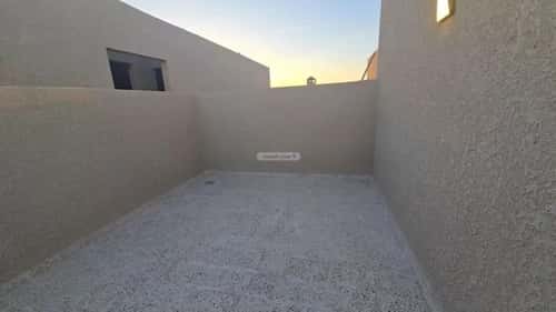 6 bedroom villa in Dhahrat Laban 4