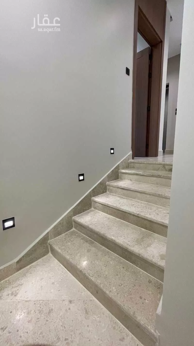6 bedroom villa in Ash Shulah, Eastern Province 10