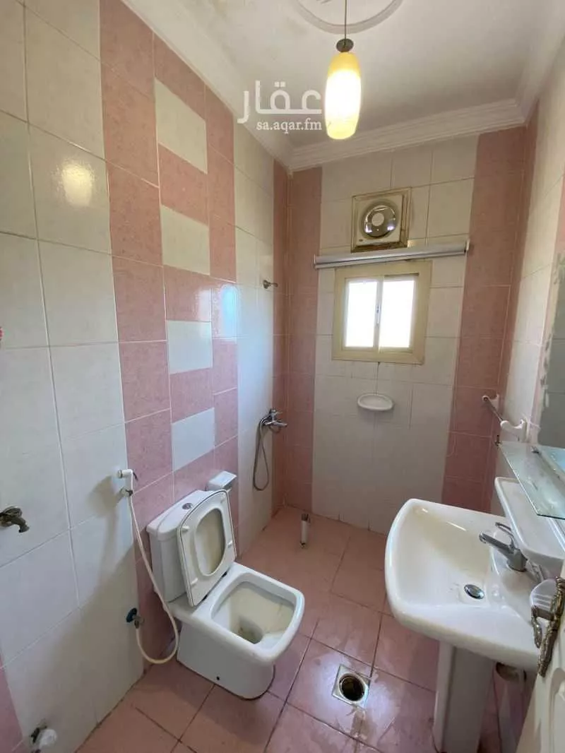 3 bedroom office in Mishrifah, Jeddah 2