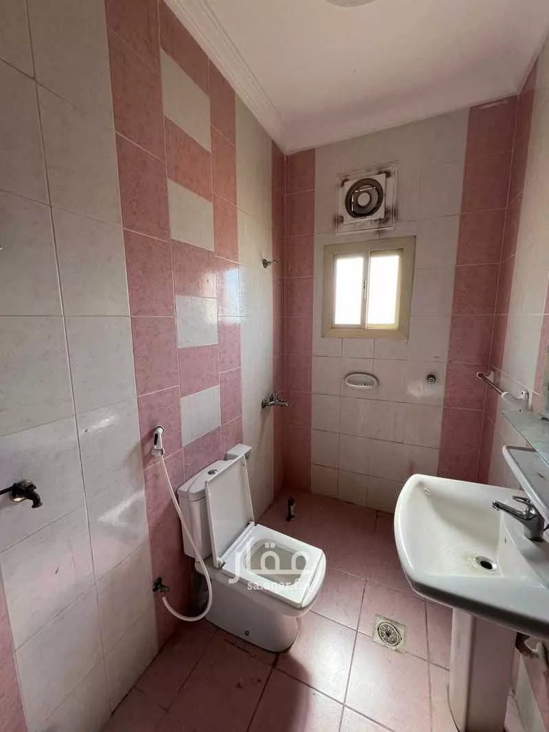 3 bedroom office in Mishrifah, Jeddah 5