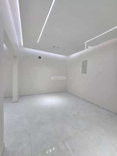 5 bedroom villa in Dhahrat Laban 1