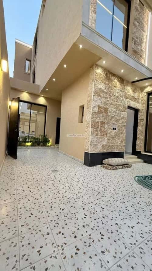 6 bedroom villa in Al Awali 1