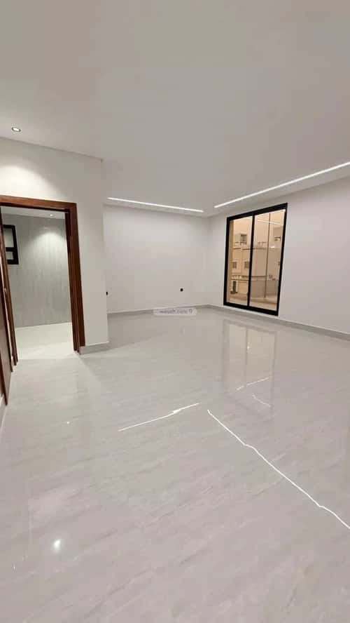 6 bedroom villa in Al Awali 4