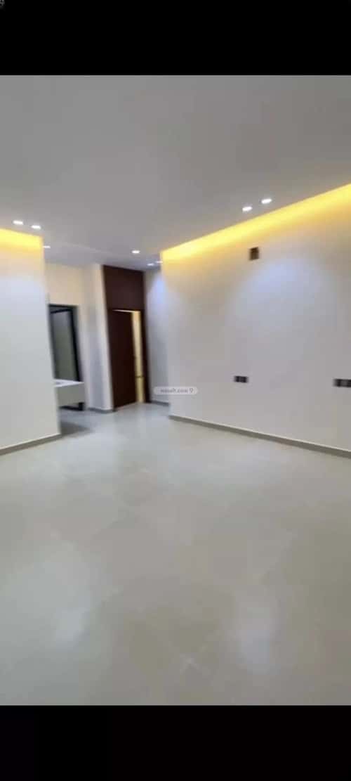 4 bedroom floor in Tuwaiq 8
