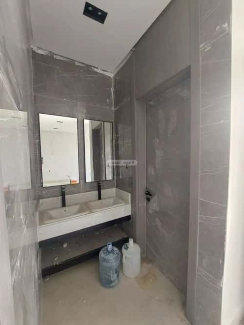 6 bedroom villa in Al Uraija Al Gharbi 9