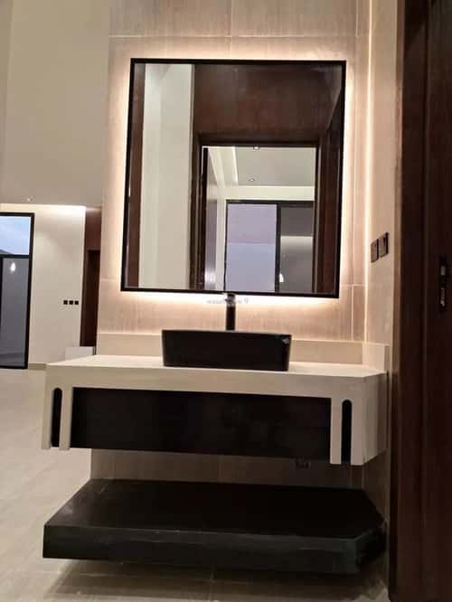 4 bedroom floor in Tuwaiq 1