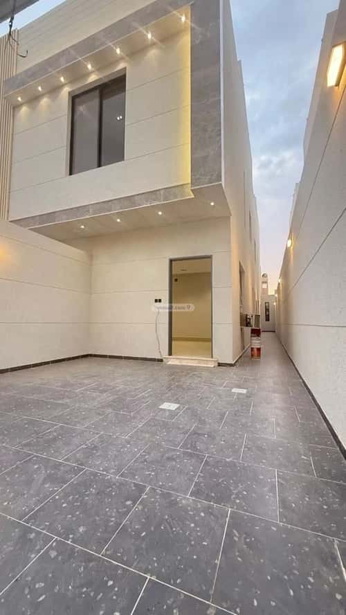 4 bedroom floor in Tuwaiq 5