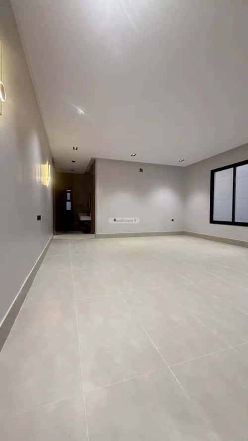 4 bedroom floor in Tuwaiq 7