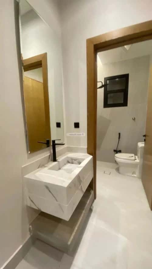 6 bedroom villa in Al Uraija Al Gharbi 1