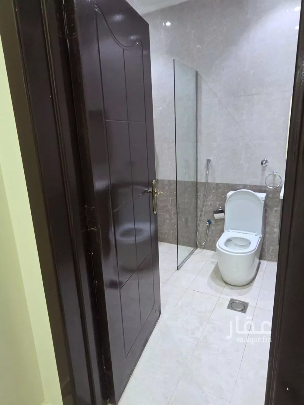 3 bedroom floor in Al Yasmin 6