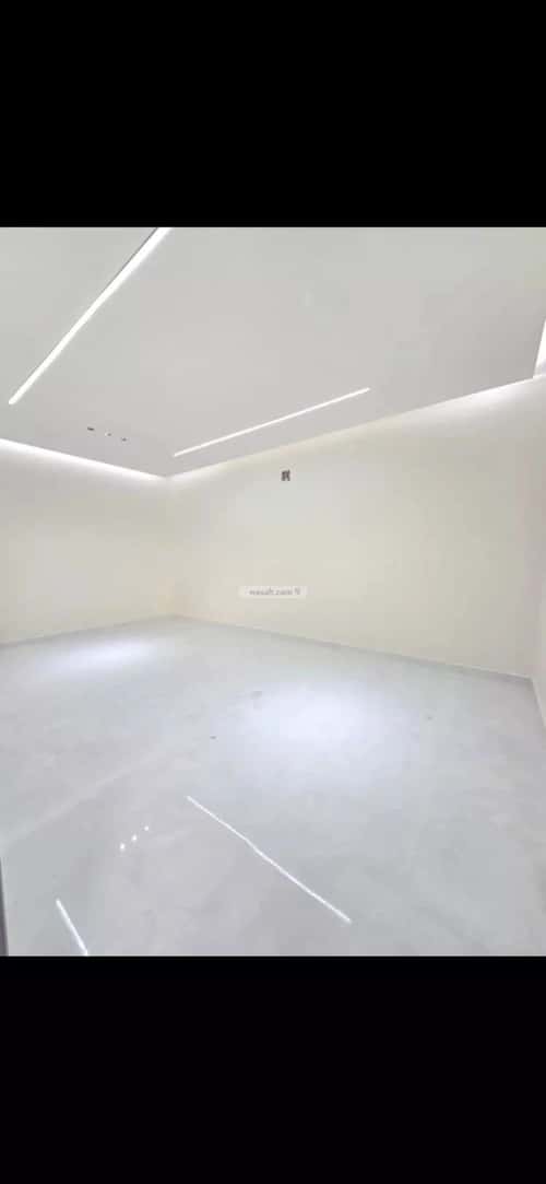 4 bedroom villa in Dhahrat Laban 5