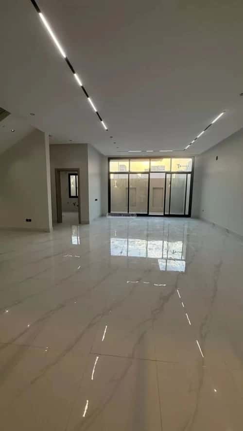 7 bedroom villa in Al Awali 10