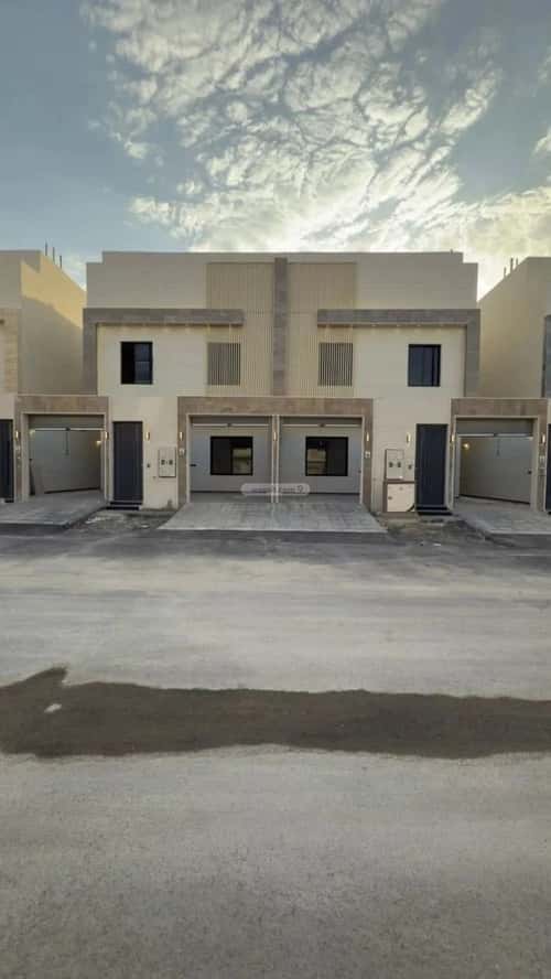 فيلا 5 غرف في عكاظ 6