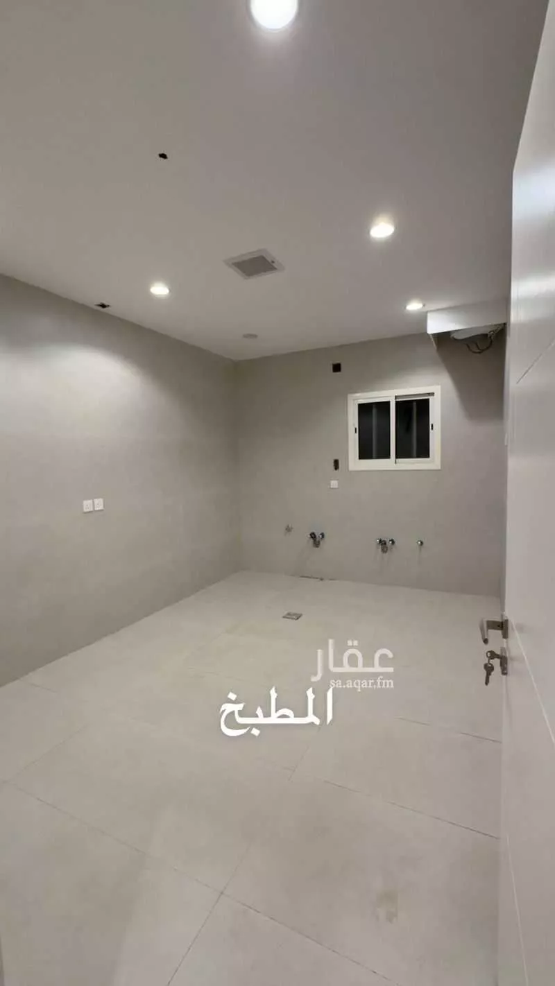 4 bedroom floor in Al Rabwa 12