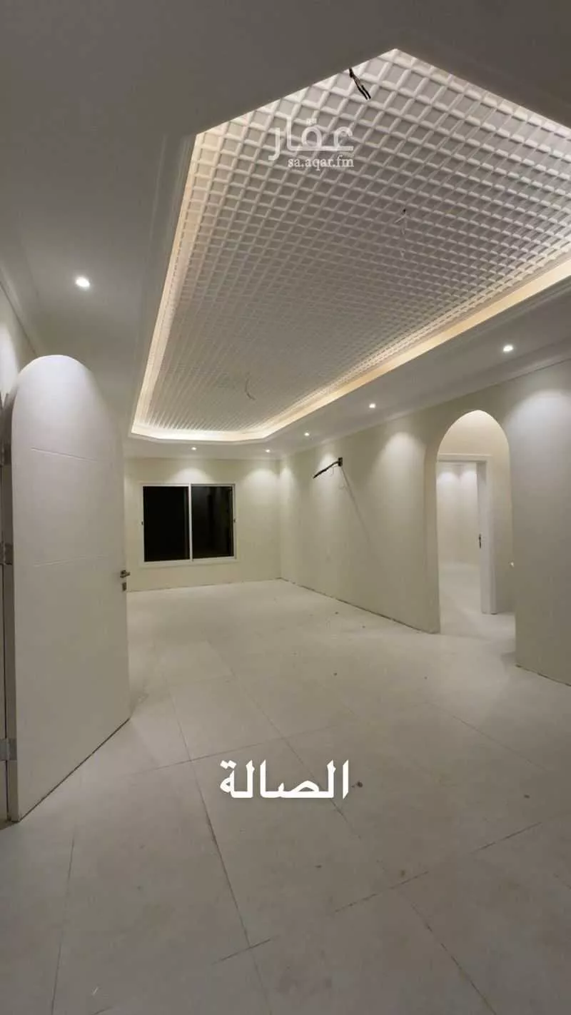 4 bedroom floor in Al Rabwa 13