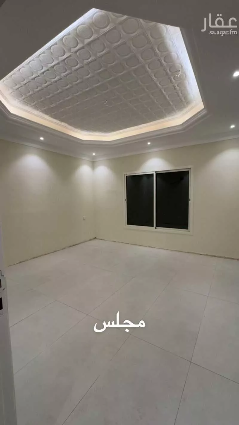 4 bedroom floor in Al Rabwa 16