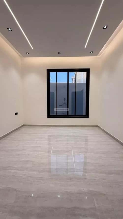 6 bedroom villa in Dhahrat Laban 8