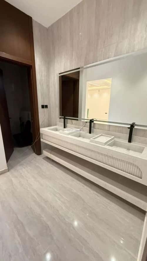 6 bedroom villa in Dhahrat Laban 11