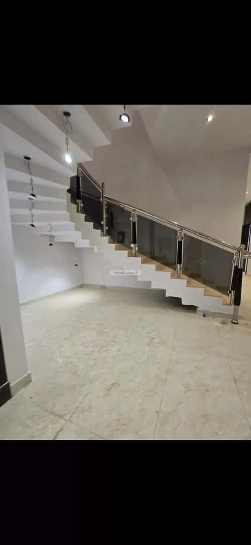 6 bedroom villa in Okaz 5