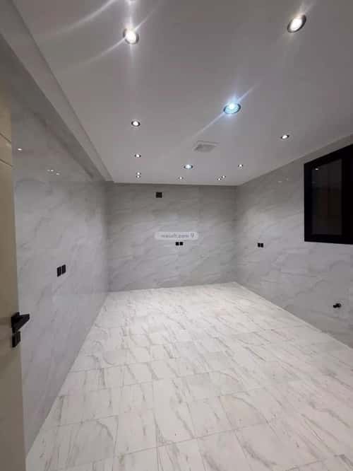 6 bedroom villa in Al Uraija Al Gharbi 15