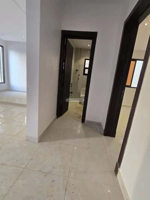 فيلا 6 غرف في عكاظ 15