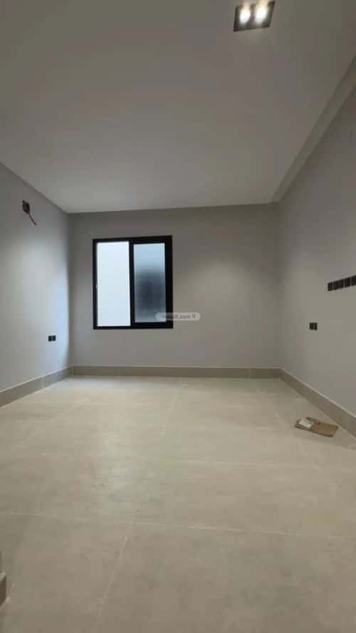 5 bedroom floor in Tuwaiq 4