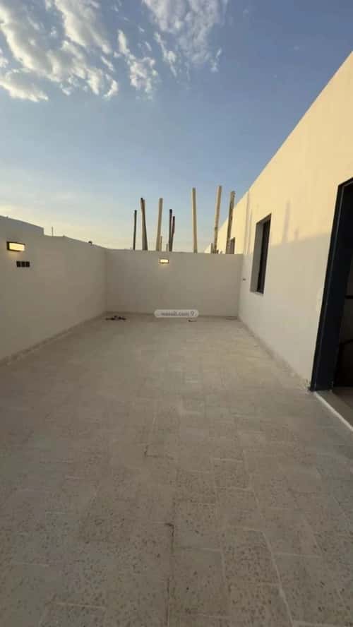 5 bedroom floor in Tuwaiq 6