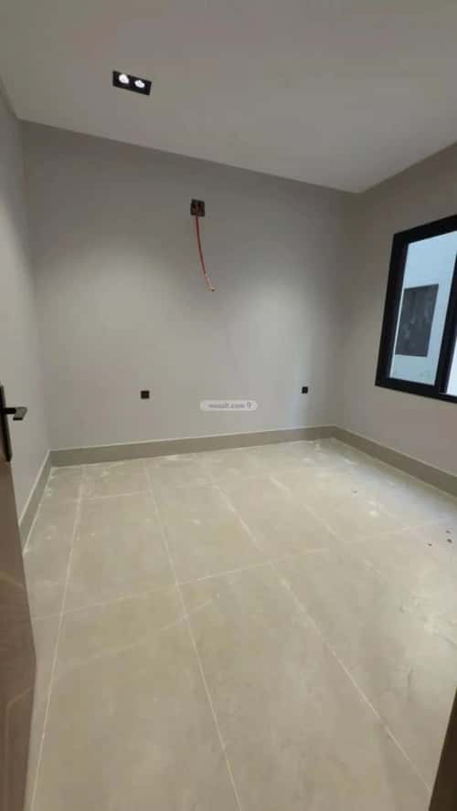 5 bedroom floor in Tuwaiq 8