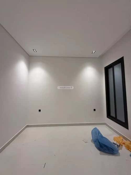 4 bedroom floor in Tuwaiq 9