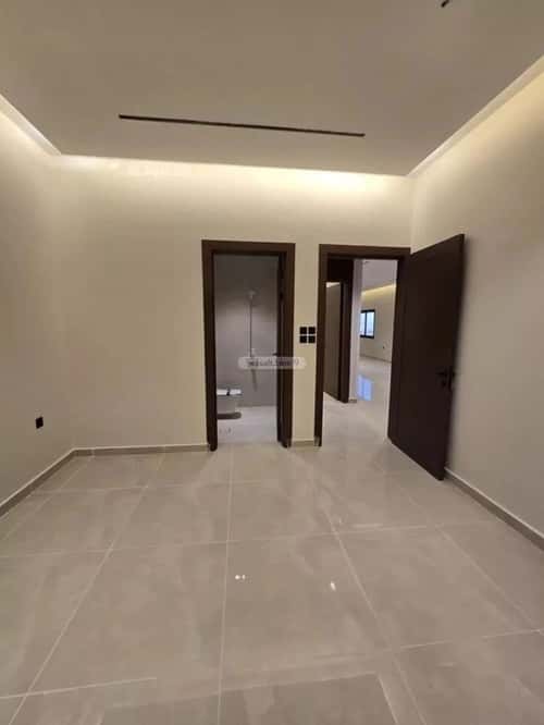5 bedroom floor in Tuwaiq 3