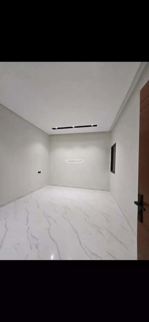 3 bedroom floor in Okaz 2