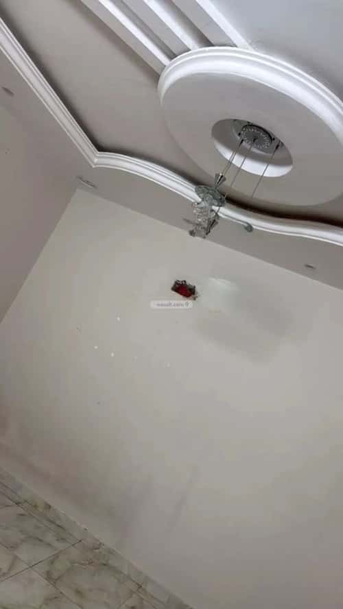 5 bedroom villa in Al Janadriyah 5