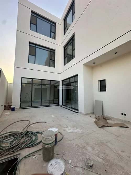 5 bedroom villa in Al Mahdiyyah 1