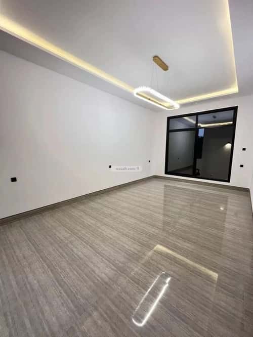 5 bedroom villa in Al Mahdiyyah 6