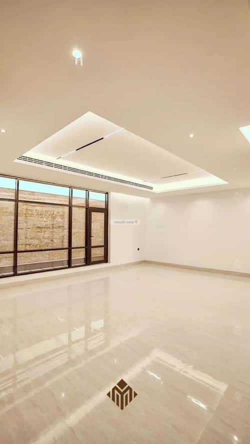 4 bedroom villa in Al Mahdiyyah 3