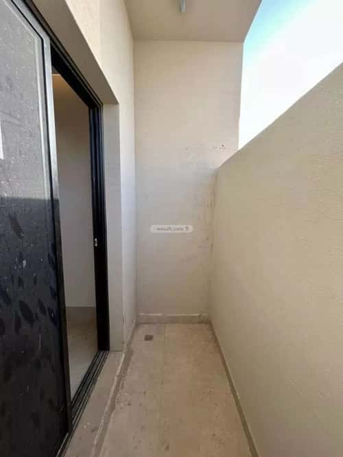 4 bedroom apartment in Al Mahdiyyah 3