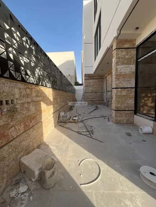 5 bedroom villa in Al Mahdiyyah 4