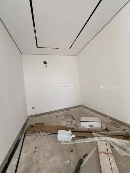 5 bedroom villa in Al Mahdiyyah 2