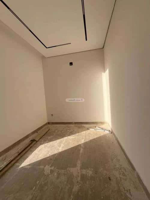 5 bedroom villa in Al Mahdiyyah 4