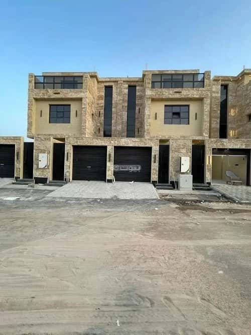 5 bedroom floor in Al Janadriyah 13