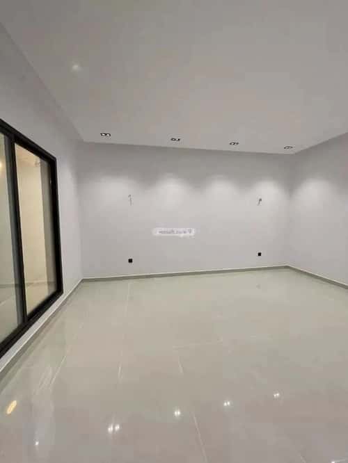 5 bedroom floor in Al Janadriyah 4