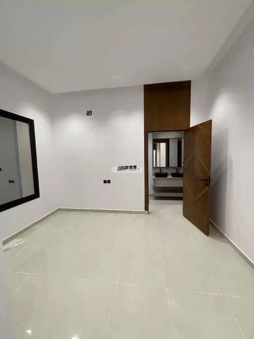 5 bedroom floor in Al Janadriyah 2