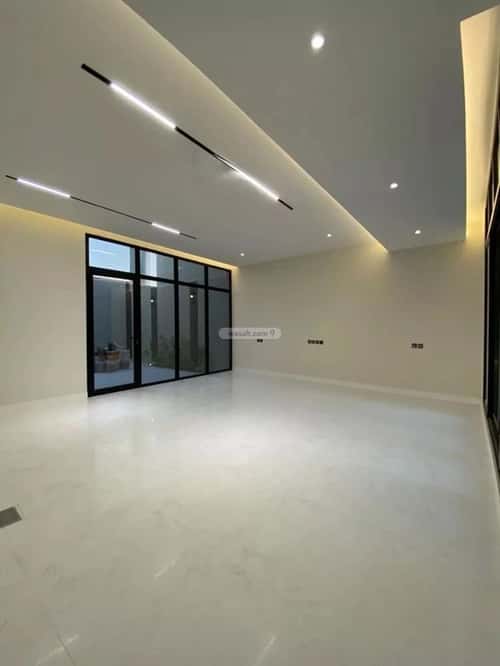 5 bedroom villa in Al Mahdiyyah 5